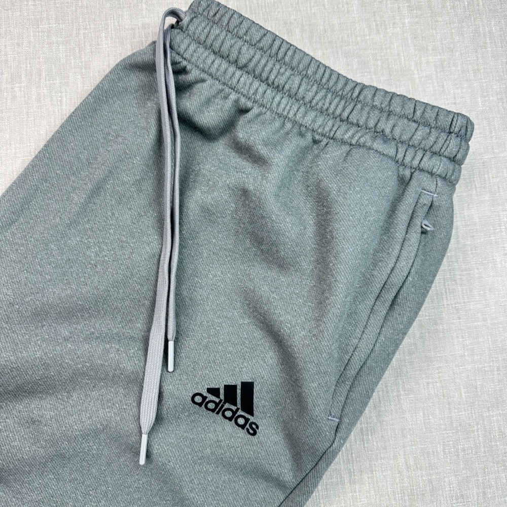 Adidas Track Pants Mens 2XL Gray Aeroready Tapered Joggers GN4709